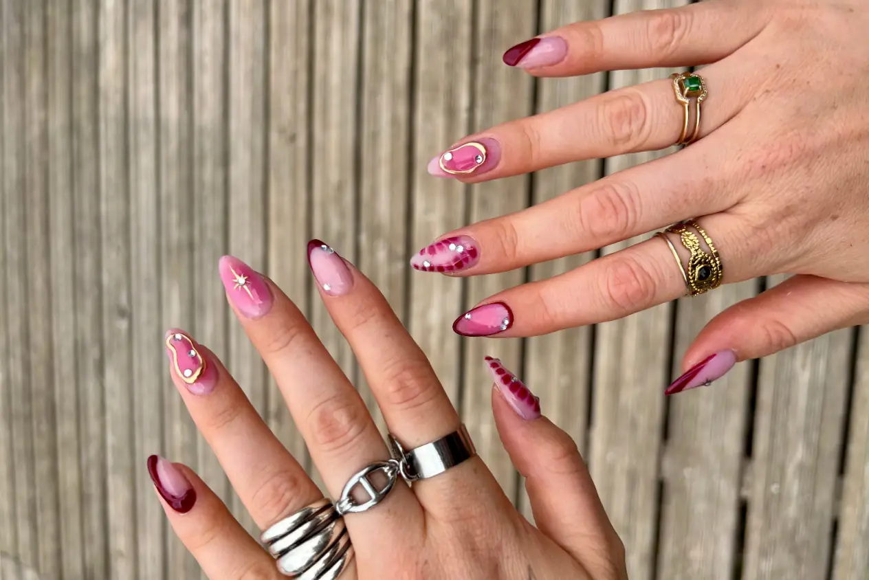 These Winter Nail Designs Are Too Pretty to Hide in Mittens